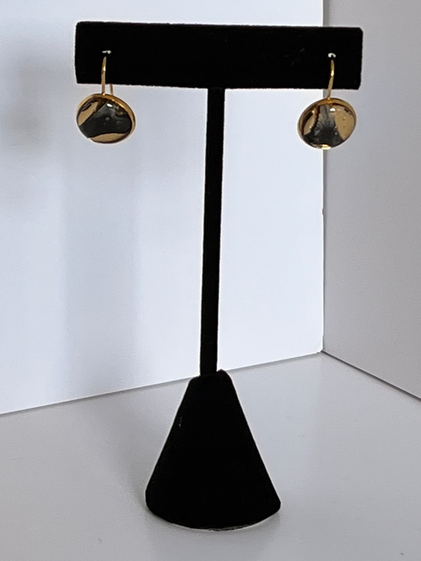 Earrings - Shark Teeth-1